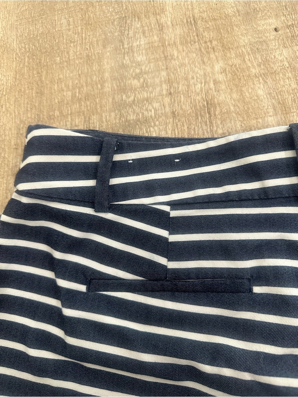 Ann Taylor LOFT Riviera Striped Shorts | Size 2 | Navy Resort Classic - Picture 10 of 16